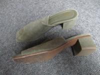 Carrie Latt Italy olivgr. Pantolette 41 kpl. Leder Nordrhein-Westfalen - Dorsten Vorschau