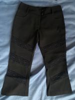 Caprihose Schlaghose Sommerhose schwarz mit Spitze S 36 Stoffhose Frankfurt am Main - Sachsenhausen Vorschau