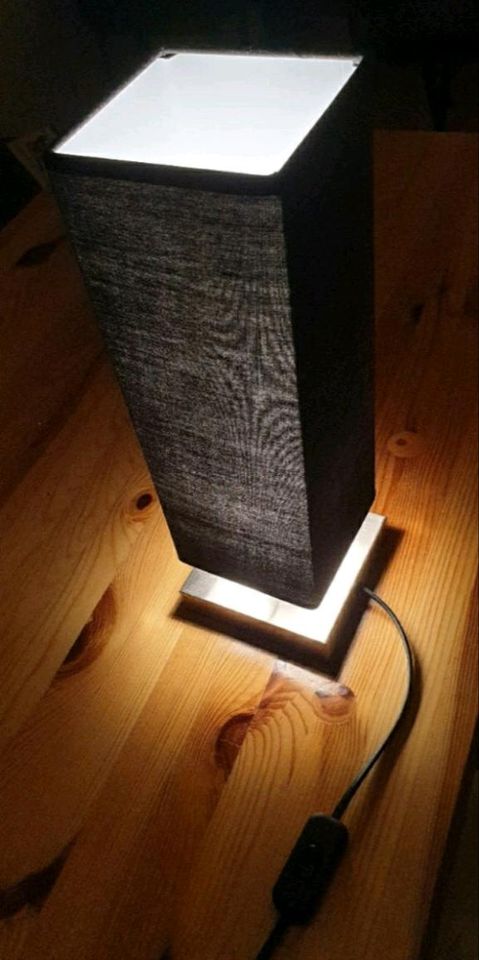 Schwarze Stofftischleuchte Martje mit LED-Lampe in Ismaning