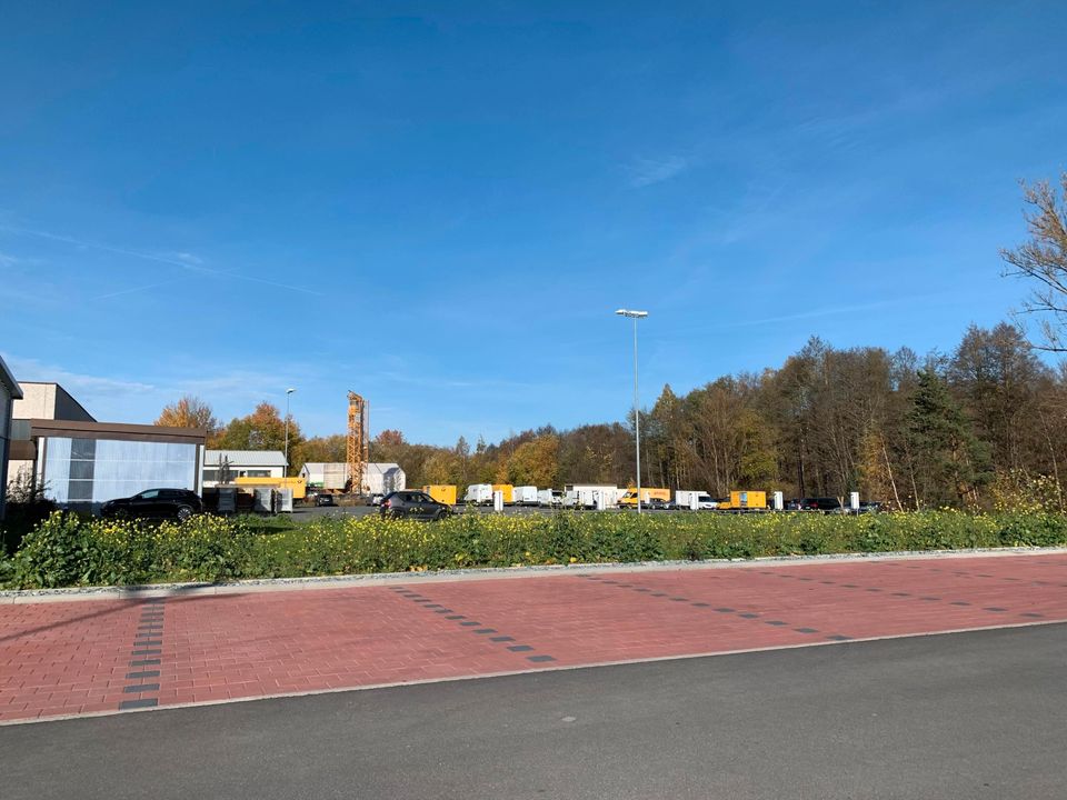 An Hauptverkehrsader zwischen Oberkotzau und Hof: Neubau-Gewerbefläche zu vermieten ca. 1.011 m² in Oberkotzau