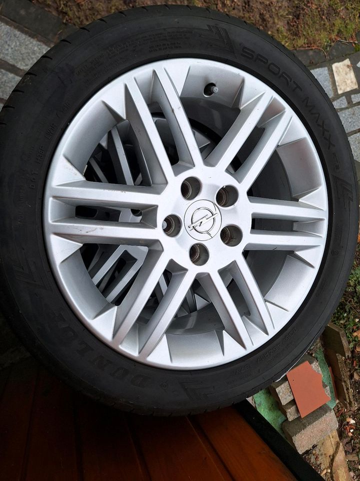 Opel Vectra C Signum GTS Felgen uns Reifen 17" in Zaunröden