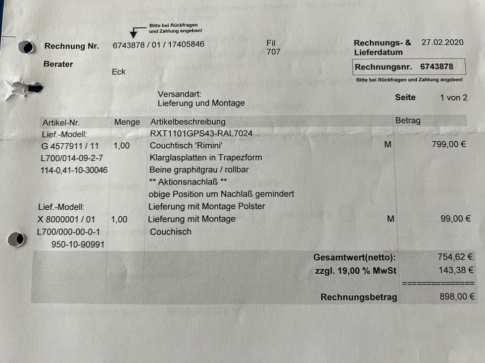 Wohnzimmertisch / Couchtisch, Glasplatten, rollbar, trapezförmig in Köln