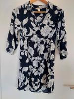 H&M Mama Umstandsbluse mit Blumen  Umstandsmode Saarland - Wadern Vorschau