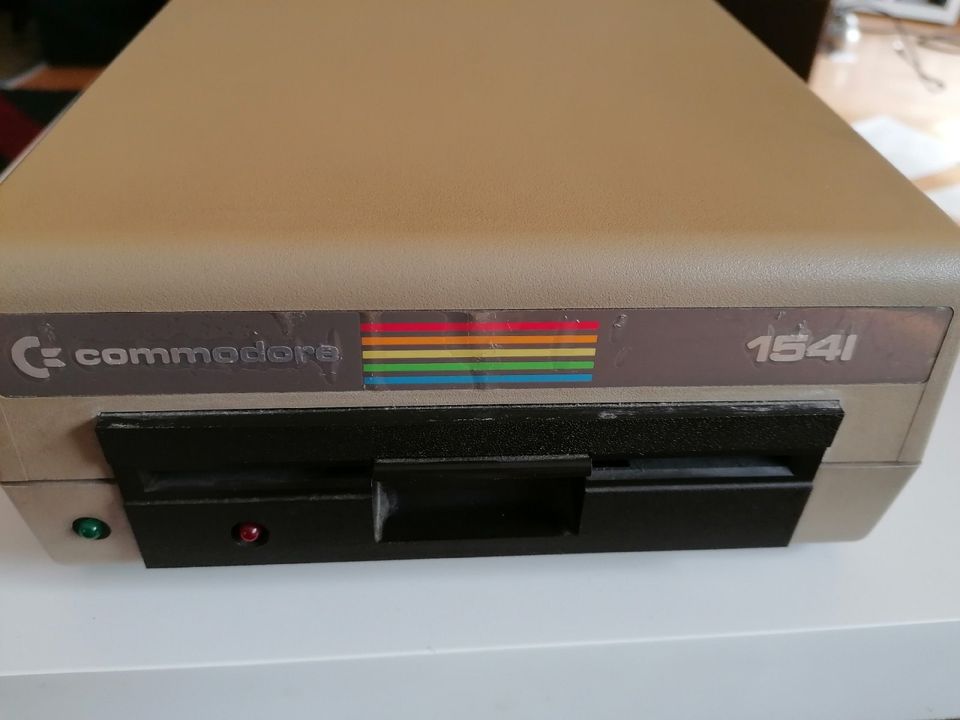 Commodore 64 + Diskettenlaufwerk in Freiberg am Neckar