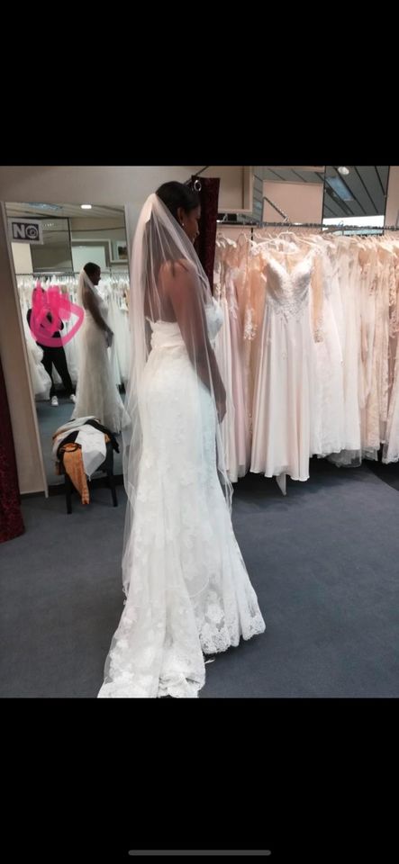 Brautkleid Pronovias in Solingen