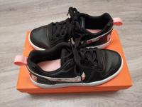 Nike Sneaker, top Zustand, Größe 35,5 Nordrhein-Westfalen - Marl Vorschau
