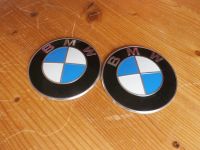 2 BMW Embleme 82mm, Topzustand Nordrhein-Westfalen - Bad Berleburg Vorschau