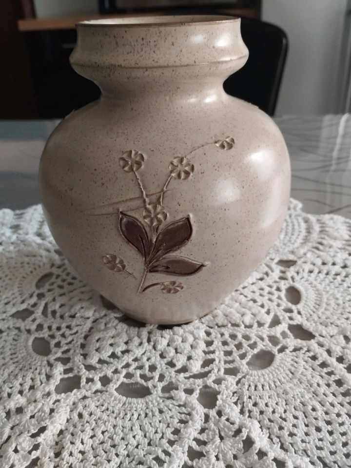 Vintage Ainring Keramik Vase Handarbeit in Babenhausen