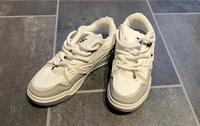 Weiße Sneaker im Jordan 4 Stil Rheinland-Pfalz - Rodenbach Vorschau