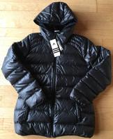 ADIDAS Daunenjacke NEU m. Etikett Gr. M (38/40) schwarz NP 129€ Hessen - Petersberg Vorschau