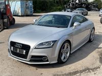 Schlachtfest Audi TT 8J S-line Heckklappe Stoßstange Rückleuchte Nordrhein-Westfalen - Dorsten Vorschau