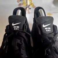 Neuwertige  Nike Free TR Fit Damen Sneaker Gr. 40 Niedersachsen - Buxtehude Vorschau