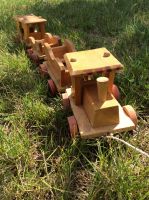 Spielzeug Holz - LOKOMOTIVE ZUG WAGGONS - alt - Kinder Rheinland-Pfalz - Bekond Vorschau