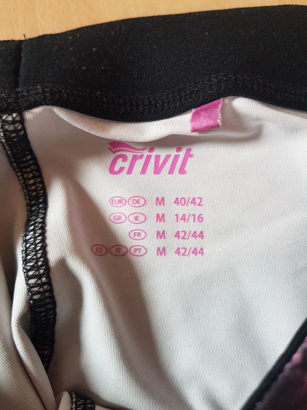 Crivit Leggings Gr.M in Sulzbach (Saar)