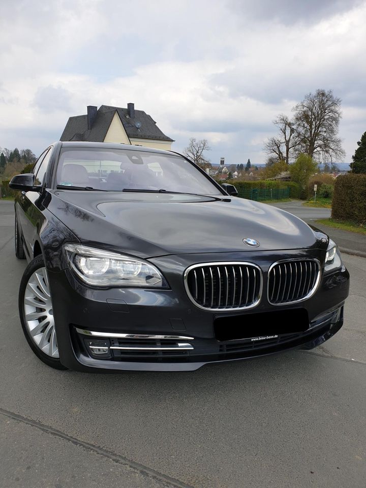 BMW 750Li -Vollausstattung! Top Zustand in Braunfels