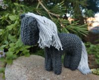 Pferd Pony gestrickt / Waldorf / Bauernhoftiere Schleswig-Holstein - Norderstedt Vorschau