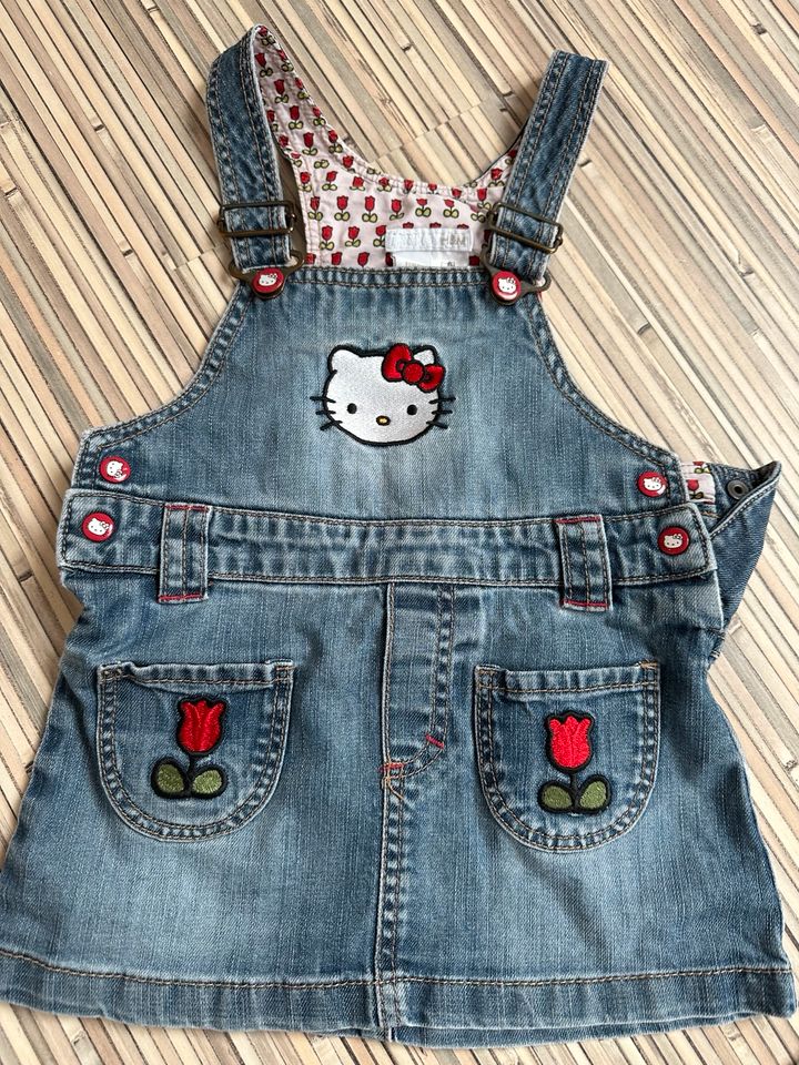 Latzkleid Jeans Kleid h&m Hello Kitty Gr. 86 in Aurachtal