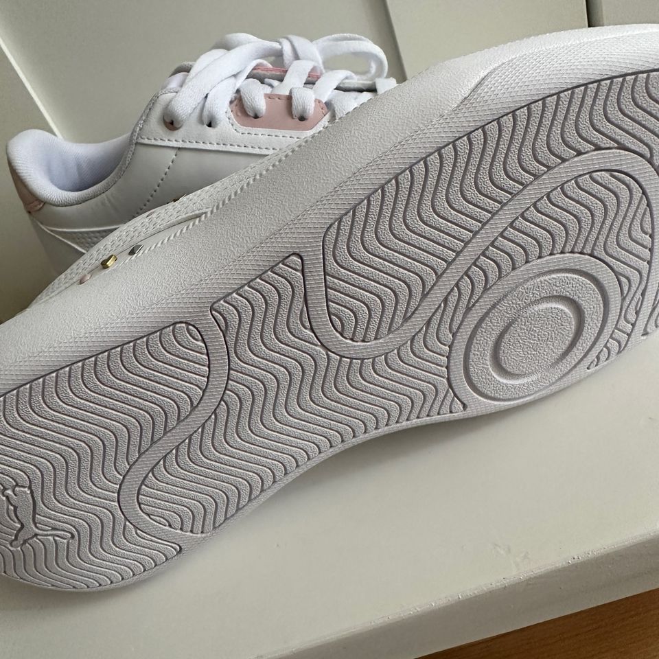 Sneaker PUMA Größe 38 NEU in Magdeburg