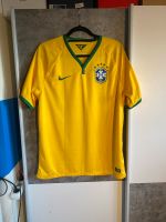 Originales Brasilien Nike Fussballtrikot Nummer 10 Größe L München - Bogenhausen Vorschau