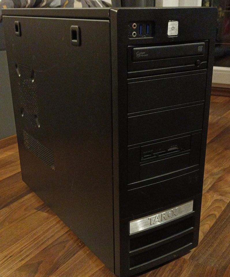 PC-Gehäuse schwarz Computercase mit DVD mit Kartenleser USB 3.0 in Metten