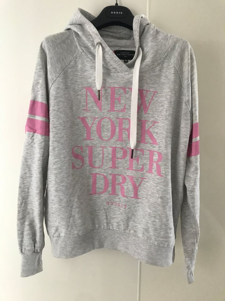 SUPERDRY Sweatshirt Hoodie NEW YORK Kapuze Größe M in Ratingen