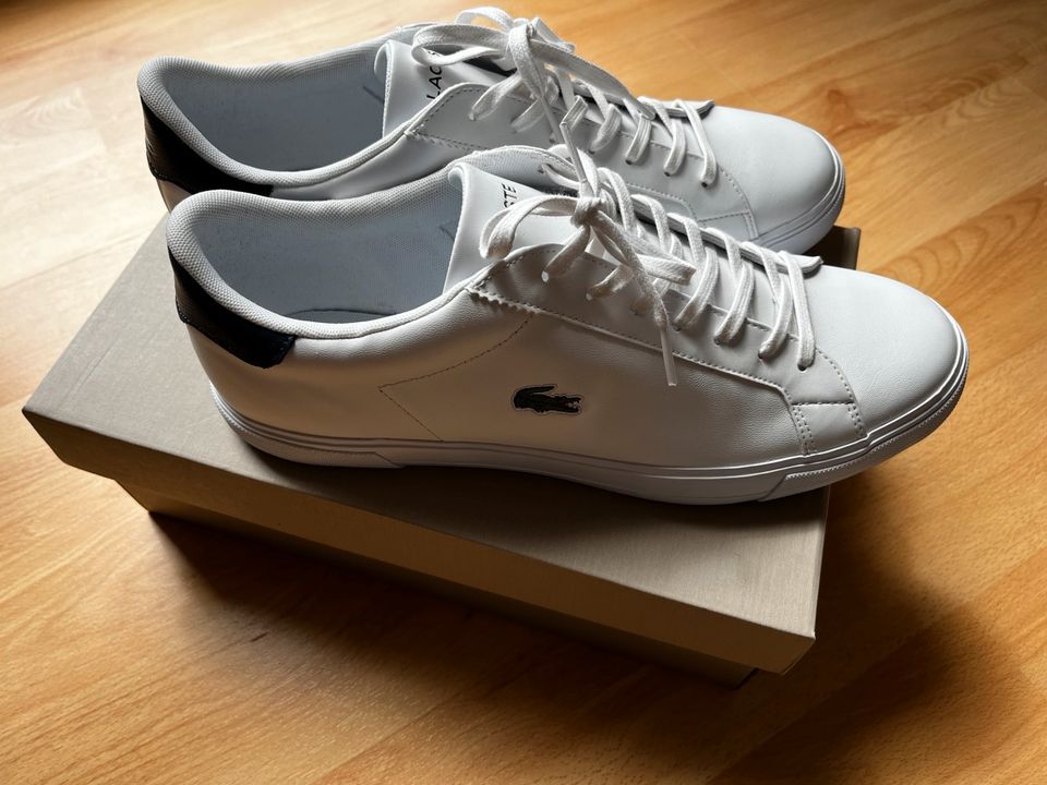 Leder Sneaker von Lacoste Weiß Gr. 46 in Hildesheim