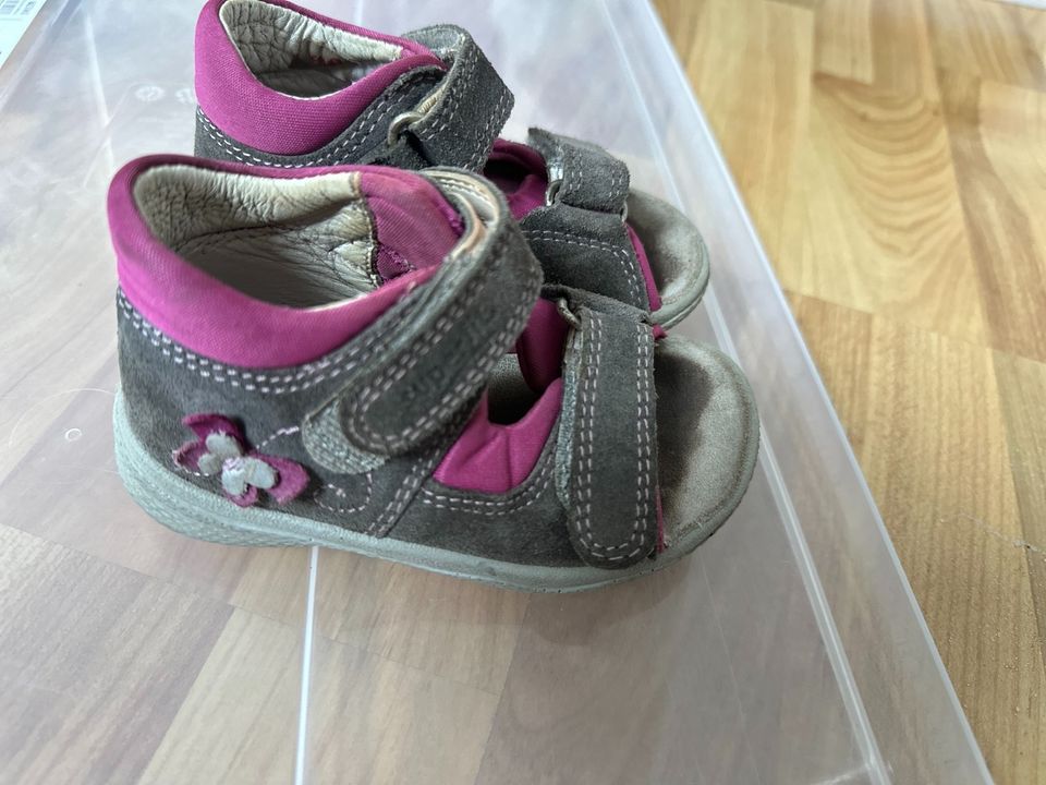 Sandalen superfit Größe 21 in Braunschweig