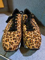 Schuhe von Rieker,Assics,New Balance ,Priority Nordrhein-Westfalen - Oberhausen Vorschau