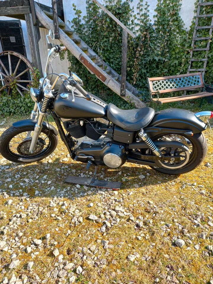 Harley Davidson FXDB Dyna Street Bob in Mörsdorf Hunsrück