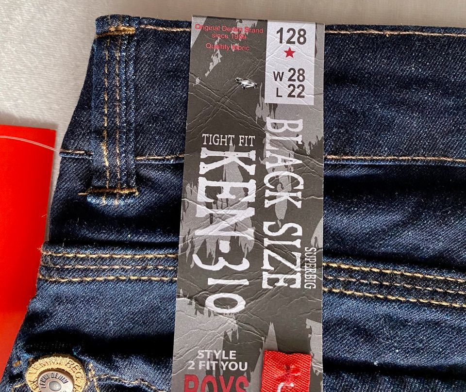 Jeans Jeanshose von Lemmi Gr 128 tight fit Superbig Neu in  Nordrhein-Westfalen - Solingen | eBay Kleinanzeigen ist jetzt Kleinanzeigen