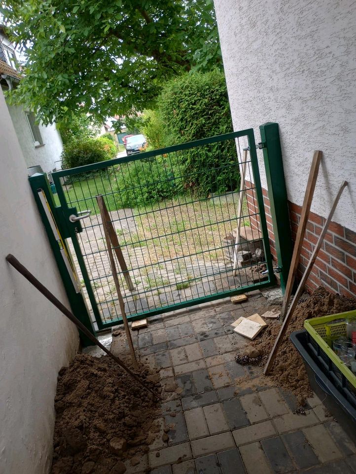 Doppelstabmattenzaun, schmiedezaun, Hoftor, metallzaun schiebetor in Hecklingen