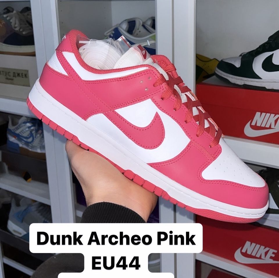 Nike Dunk Archeo Pink 44 (w) in München