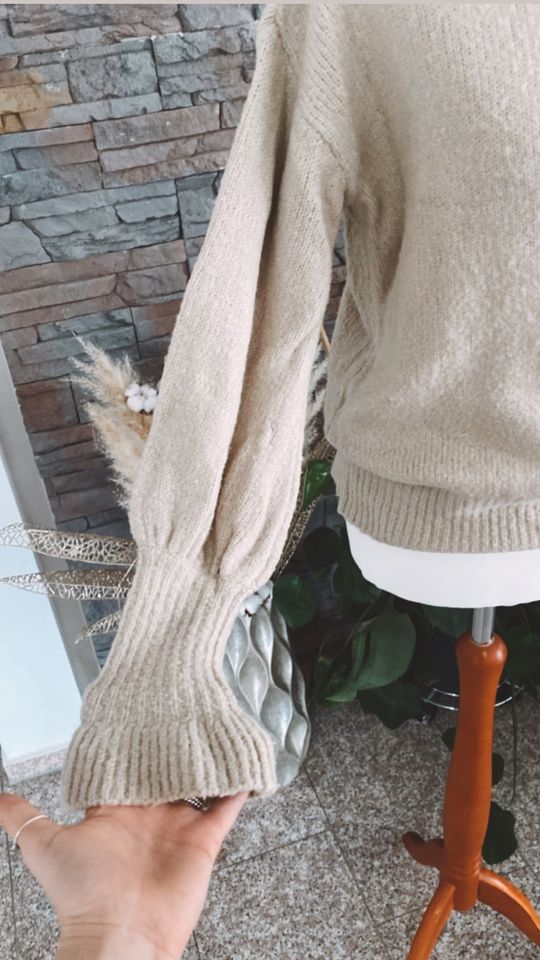 Strickpulli Strick S/36 Creme Beige Pullover Pulli Strick Scandi in Liederbach