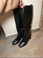 Schwarze Leder Stiefel mit Absatz Mitte - Tiergarten Vorschau
