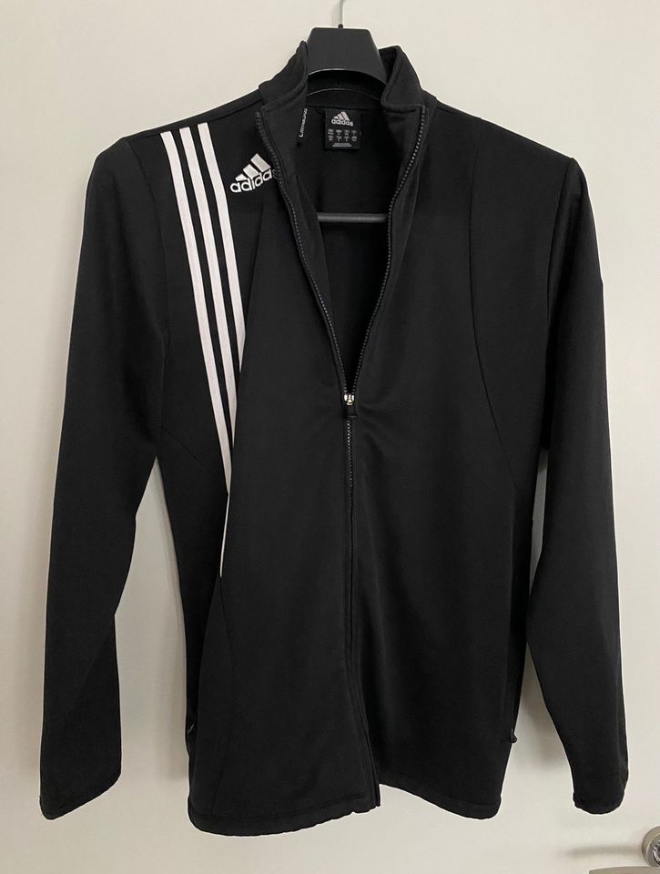 Herren Adidas Jacke, Trainingsweste, schwarz, Größe M in Marktoberdorf