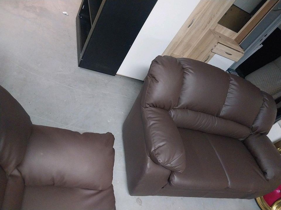 Sofa/3/2/1 Kunstleder/ NEU / B Ware ANGEBOT in Bonn