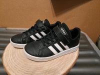 Adidas Turnschuhe Gr.  FR: 31 ½ Bayern - Teuschnitz Vorschau