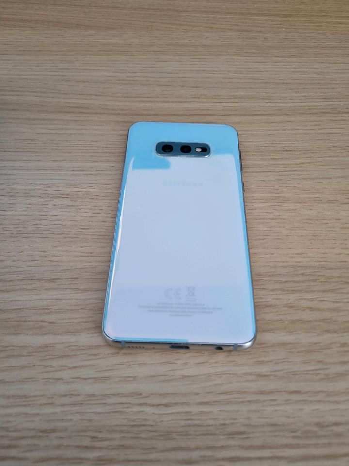 Samsung S10e weiß, 128GB, Dual SIM, MicroSD in Schwarzenbruck