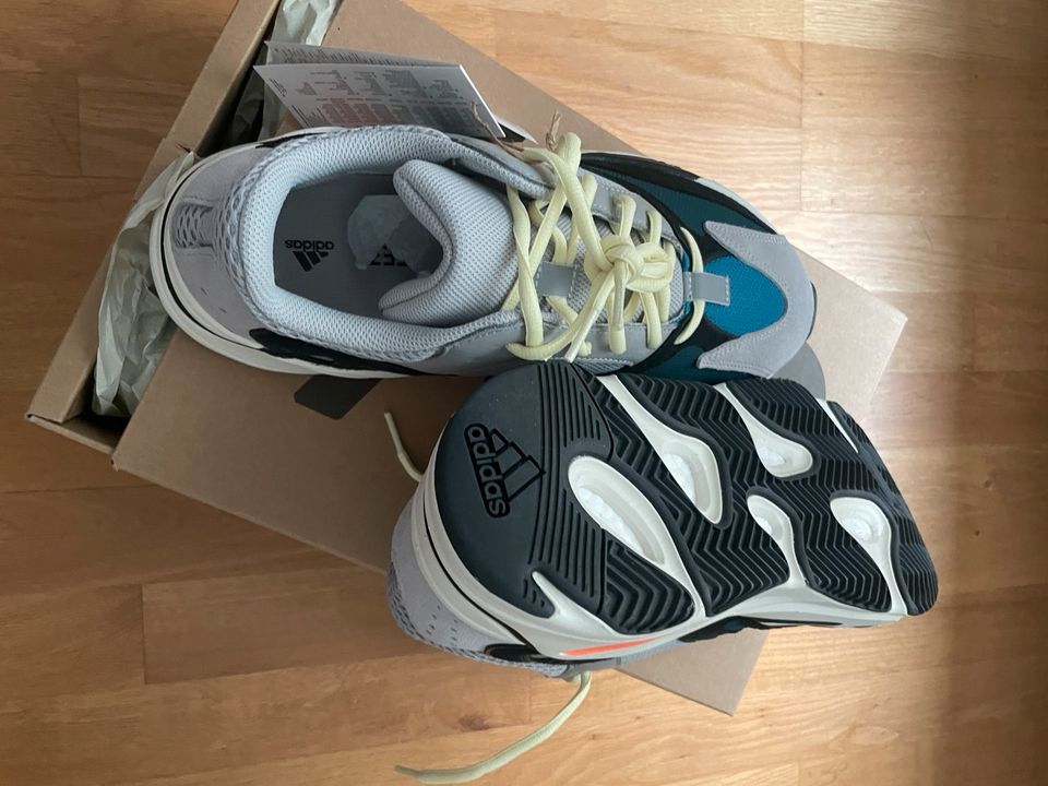 Adidas Yeezy Boost 700 „Wave Runner“ in Weißenhorn