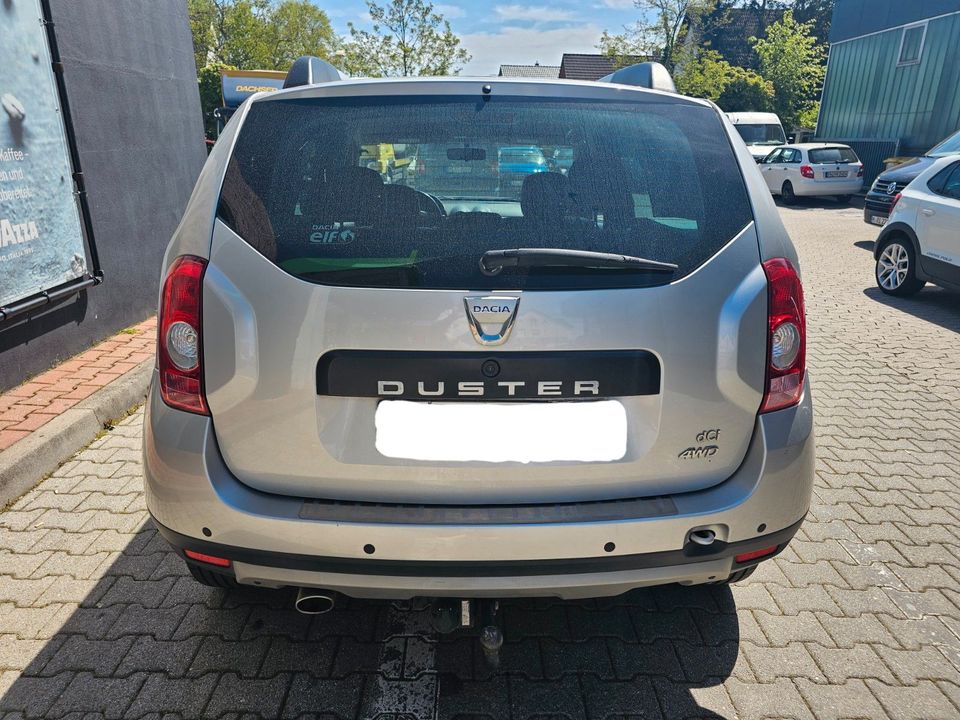 Dacia Duster I Prestige 4x4 * LEDER * PDC * ALU *IM KA in Garching b München