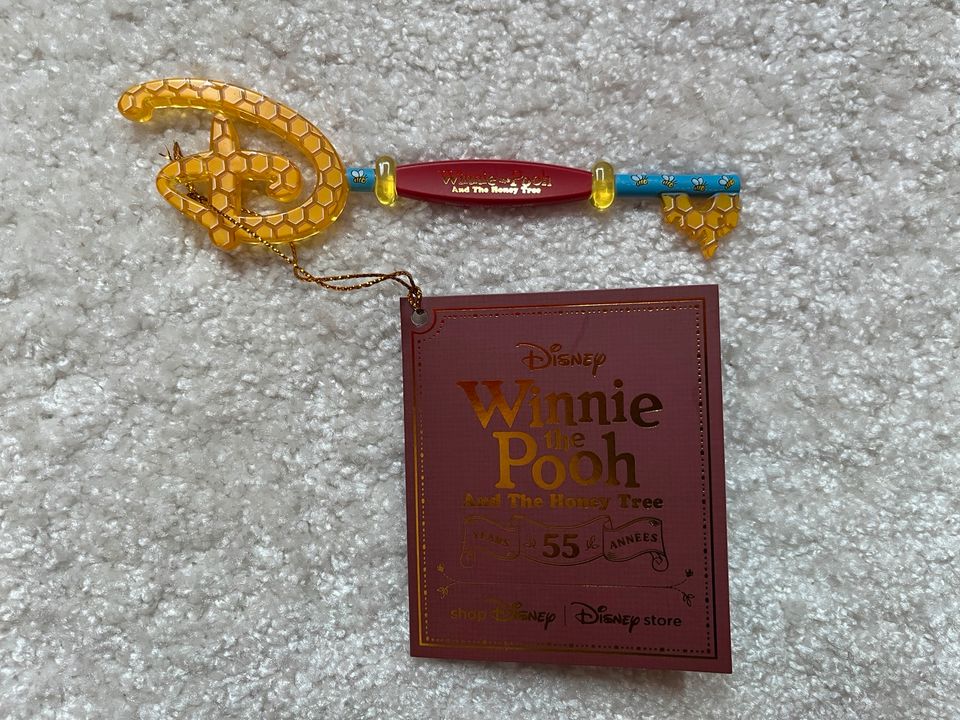 Winnie the Pooh Schlüssel Shop Disney 55th Anniversary Key in Berlin