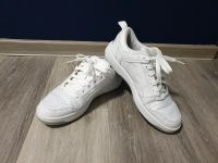 Sneaker für Herren weiß, Größe 41, Puma Baden-Württemberg - Pforzheim Vorschau