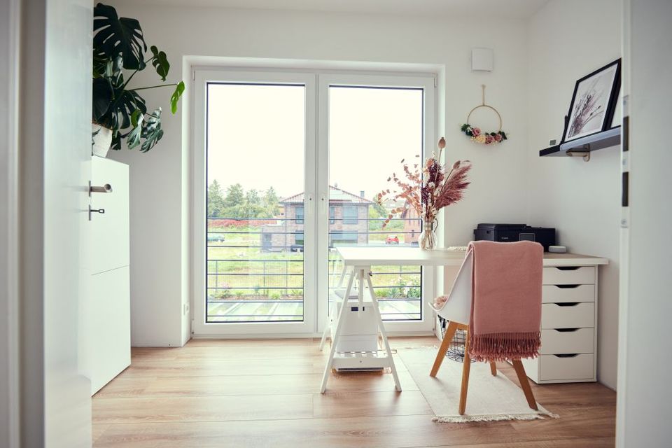 Luxuriöses Bauhaus mit barrierefreier Einliegerwohnung in Schorndorf