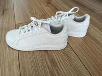 Adidas Grand Court 2.0 Kinderschuhe in weiß Nordrhein-Westfalen - Dormagen Vorschau