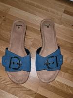 neuwertige Clogs Sandalen Schuhe Bench. 40 Neuhausen-Nymphenburg - Neuhausen Vorschau