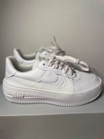 Nike Air Force 1 Plt.af.orm Sneaker Gr. 37,5 Neuwertig Aachen - Aachen-Mitte Vorschau