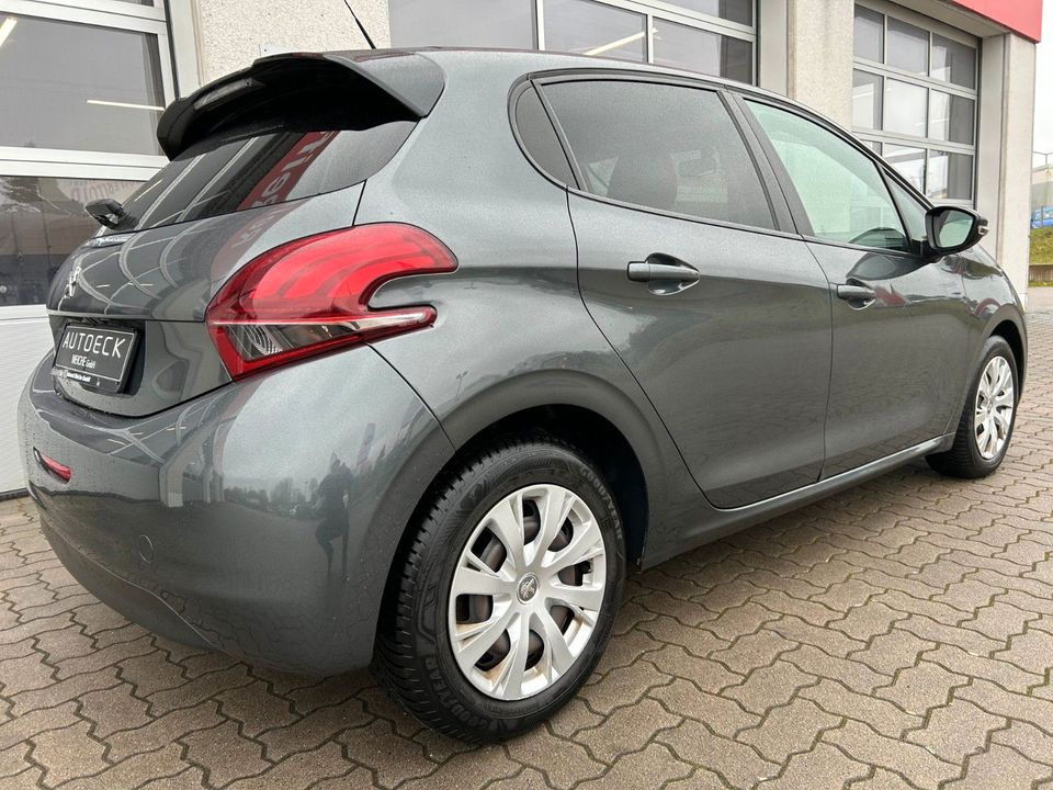 Peugeot 208 Active 1.6HDI *Klima*Navi*Tempomat*SHZ in Flensburg