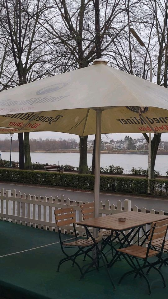Schirm Außengastronomie Restaurant Benediktiner in Bonn