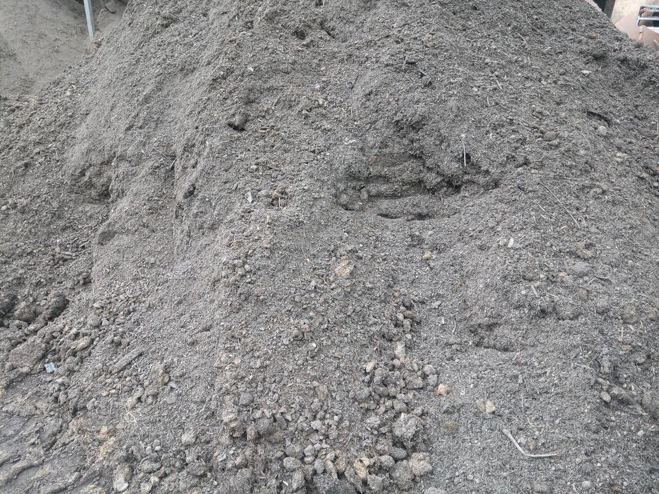 Mutterboden Gesiebt - Pflanzerde - Sand - Frostschutz - Splitt in Neuhaus-Schierschnitz
