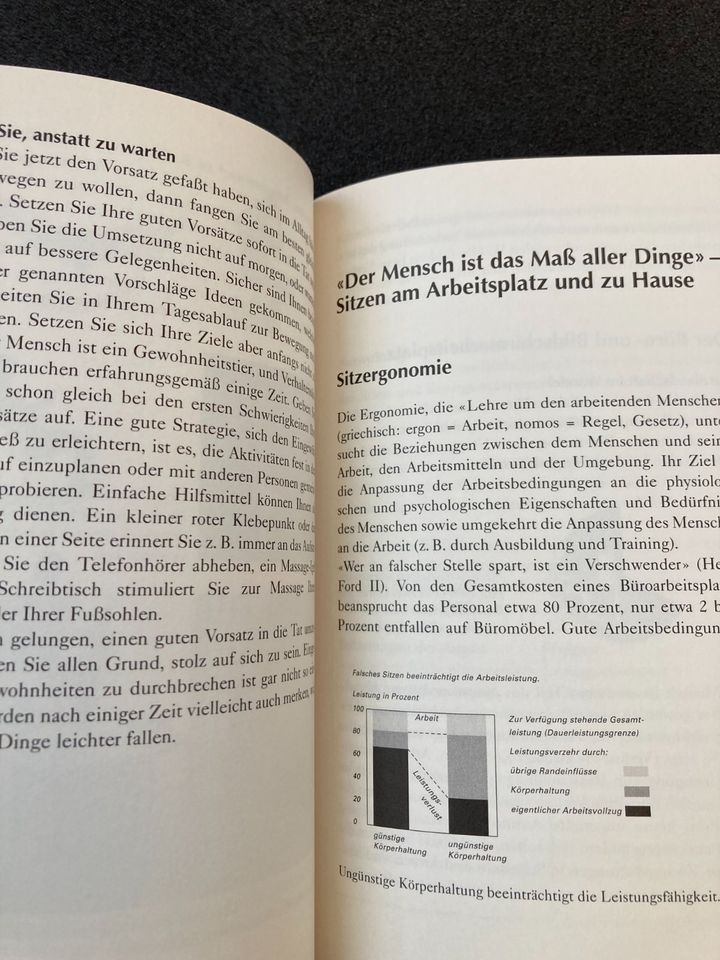 Sehr gut erhaltene Sachbücher Lexikon Duden Schülerhilfen usw. in Hamburg